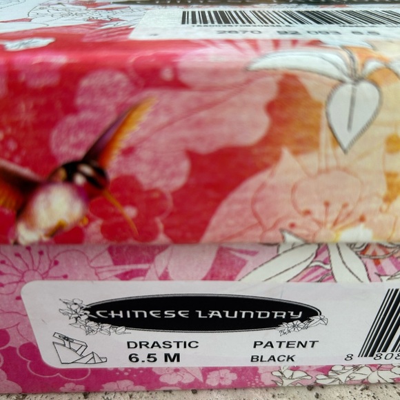 ✨NEW✨Black Patent Leather Wedge Sandals Size 6.5 from Victoria’s Secret - Picture 9 of 15